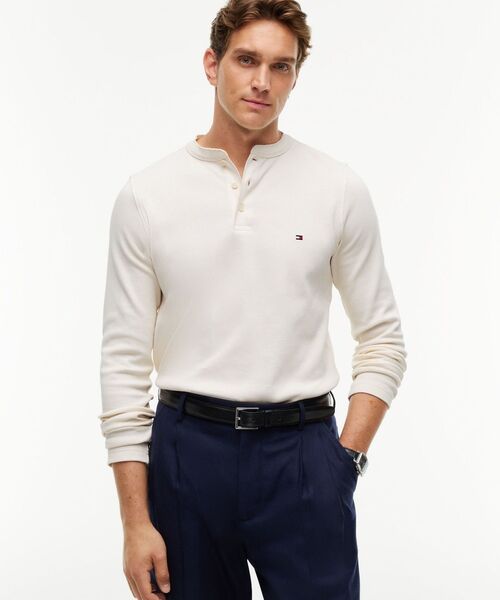TOMMY HILFIGER（トミーヒルフィガー）の「スリム長袖ヘンリーネックワッフルTシャツ（Tシャツ/カットソー・メンズ・ネイビー/ホワイト・SMALL/MEDIUM/LARGE/X-LARGE）」の2枚目の写真