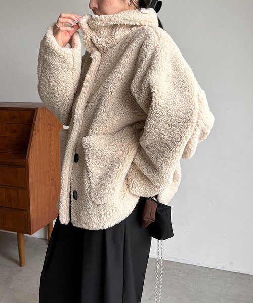 CAPRICIEUX LE'MAGE(カプリシューレマージュ)の「プードルミドルコート(その他アウター・レディース・ライトベージュ/ブラウン/ブラック・38/36)」の11枚目の写真