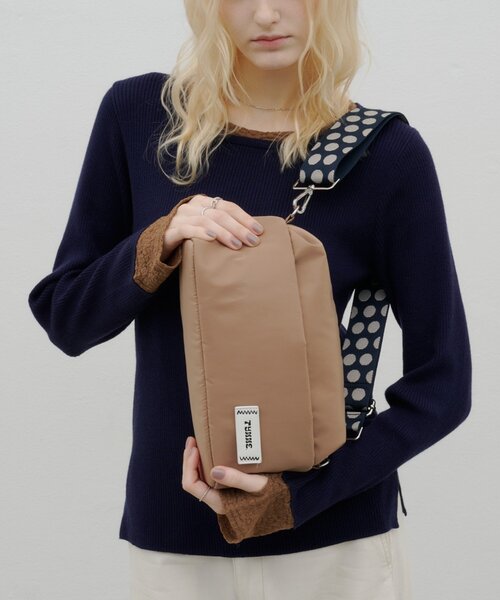 CIAOPANIC TYPY(チャオパニックティピー)の「:【TYNNE.】ドット柄テープショルダーナイロンバッグ(ショルダーバッグ・レディース・ブラック/パープル/ベージュ・ONE SIZE)」の10枚目の写真