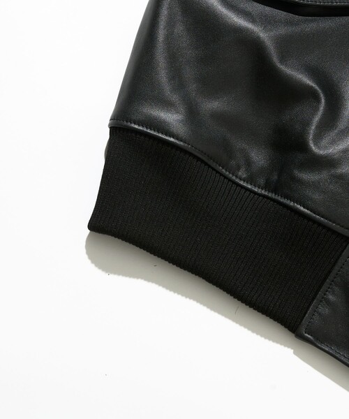 Firsthand(ファーストハンド)の「Firsthand/ファーストハンド 【限定展開】Leather Big MA-1 レザー ビッグ ブルゾン(MA-1・メンズ・ブラック・MEDIUM/LARGE)」の6枚目の写真