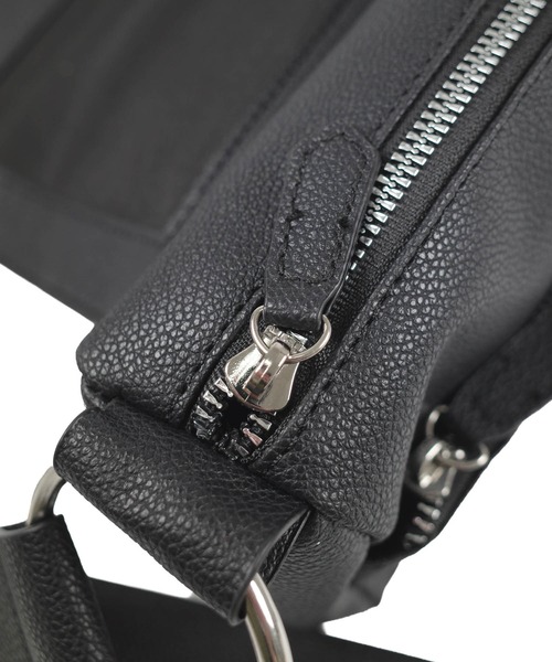 INNOCENT（イノセント）の「【BAG1】レディース ドットデザイン PUレザー ショルダーバッグ（ショルダーバッグ・レディース・ベージュ/シルバー/ブラック・FREE）」の15枚目の写真