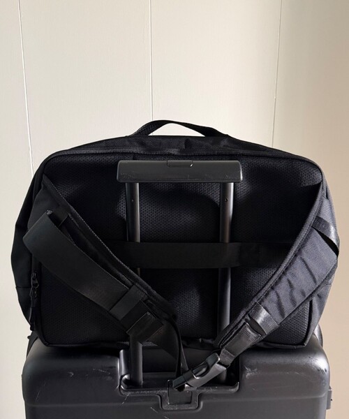 NOIR(ノワール)の「【NoiR(ノワール)】Transistorshoulder / トランジスタショルダー / N26004 / 20.4~33L / ユニセックス【WEB限定】(ショルダーバッグ・メンズ・ブラック・フリー)」の8枚目の写真
