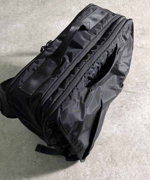 NOIR(ノワール)の「【NoiR(ノワール)】Transistorshoulder / トランジスタショルダー / N26004 / 20.4~33L / ユニセックス【WEB限定】(ショルダーバッグ・メンズ・ブラック・フリー)」の11枚目の写真