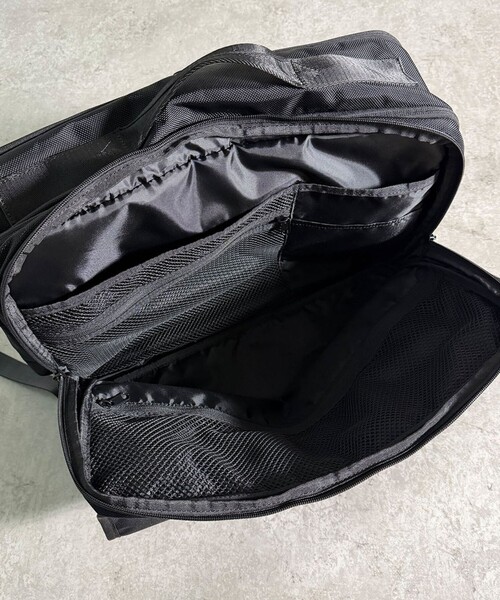 NOIR(ノワール)の「【NoiR(ノワール)】Transistorshoulder / トランジスタショルダー / N26004 / 20.4~33L / ユニセックス【WEB限定】(ショルダーバッグ・メンズ・ブラック・フリー)」の12枚目の写真