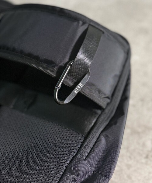 NOIR(ノワール)の「【NoiR(ノワール)】Transistorshoulder / トランジスタショルダー / N26004 / 20.4~33L / ユニセックス【WEB限定】(ショルダーバッグ・メンズ・ブラック・フリー)」の18枚目の写真