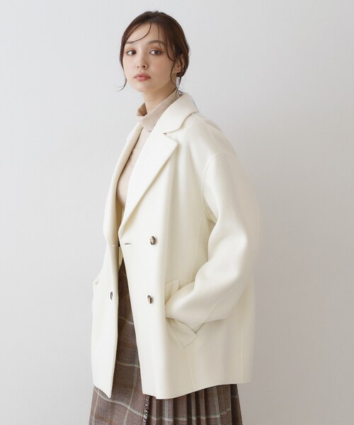 DRESSTERIOR(ドレステリア)の「Super120シャルムウールブレンドミドルコート(チェスターコート・レディース・ベージュ/オフホワイト・38/36)」の5枚目の写真
