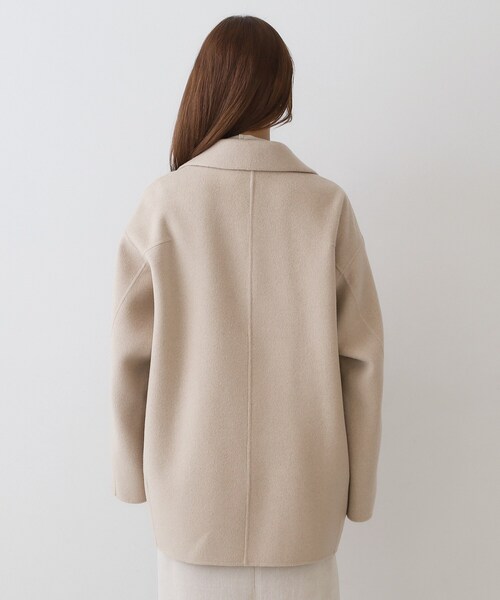 DRESSTERIOR(ドレステリア)の「Super120シャルムウールブレンドミドルコート(チェスターコート・レディース・ベージュ/オフホワイト・38/36)」の14枚目の写真