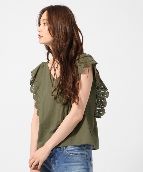 GLOBAL WORK（グローバルワーク）の「レーススリーブVブラウス半袖/710063（シャツ/ブラウス・レディース・ホワイト/ブラック/カーキ/サックスブルー・LARGE/MEDIUM）」の3枚目の写真