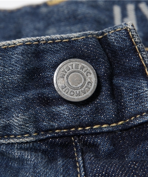 HYSTERIC GLAMOUR（ヒステリックグラマー）の「HB/SK加工HEARTBREAKERS pt デニムスリムストレートPT（デニムパンツ・メンズ・インディゴブルー・28inch/29inch/31inch/32inch/30inch/34inch）」の8枚目の写真