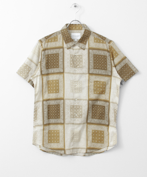 URBAN RESEARCH（アーバンリサーチ）の「UR 柄半袖レギュラーシャツ（シャツ/ブラウス・メンズ・ネイビー/ベージュ/イエロー/ホワイト系その他/レッド/ホワイト/ピンク・LARGE/MEDIUM）」の19枚目の写真