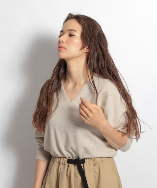 niko and...（ニコアンド）の「SOFFIOVネックプルオーバー（ニット/セーター・レディース・チャコールグレー/ベージュ/パープル/グレー/グリーン・MEDIUM/LARGE）」の6枚目の写真