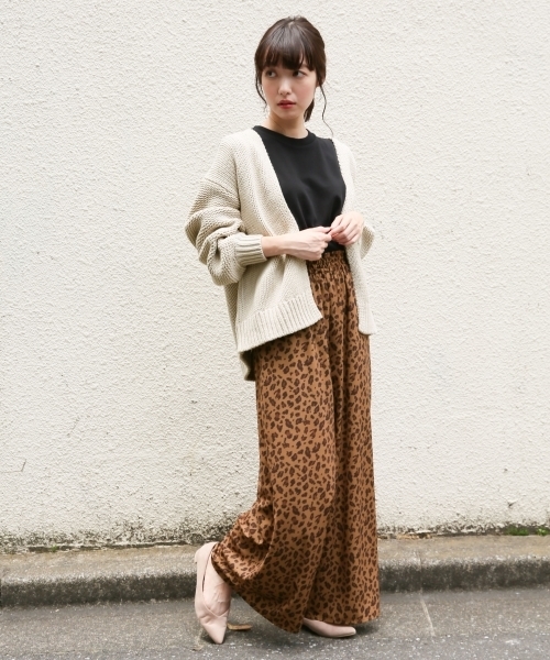 LOWRYS FARM（ローリーズファーム）の「1.5Gカーディガン　804294（カーディガン/ボレロ・レディース・ベージュ/ブラウン/オフホワイト/ブラック/グリーン・FREE）」の8枚目の写真