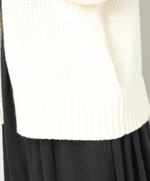 LOWRYS FARM（ローリーズファーム）の「1.5Gカーディガン　804294（カーディガン/ボレロ・レディース・ベージュ/ブラウン/オフホワイト/ブラック/グリーン・FREE）」の16枚目の写真