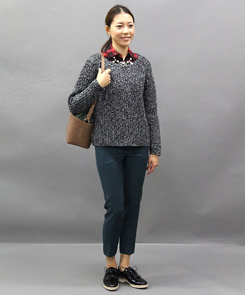 UNITED ARROWS（ユナイテッドアローズ）の「○UAB W サキソニー スリムパンツ◆（スラックス・レディース・ブラック/グレー/ダークグリーン・34/36/38/40）」の16枚目の写真