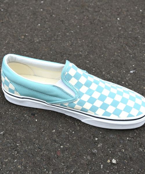 VANS（バンズ）の「VANS: 【エクスクルーシブ】 UA CLASSIC SLIP-ON（スリッポン・メンズ・ライトブルー/ワイン・8/8.5/9/9.5/10/11）」の13枚目の写真