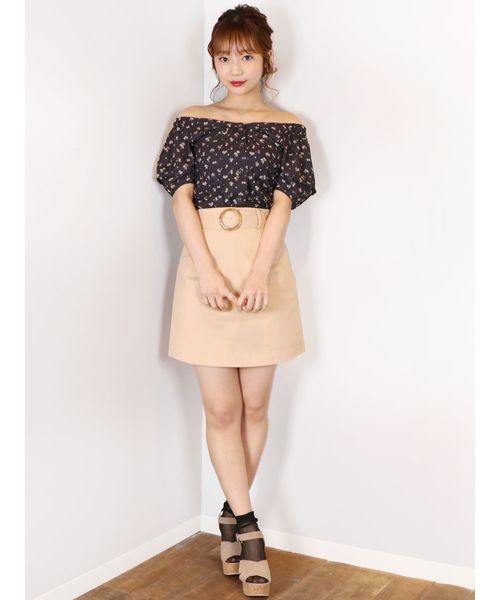 dazzlin（ダズリン）の「おはなプリントブラウス（シャツ/ブラウス・レディース・オフホワイト/ブラック・SMALL/MEDIUM）」の5枚目の写真