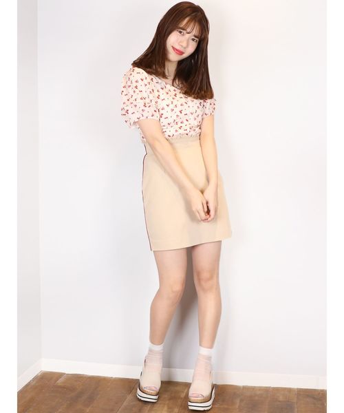 dazzlin（ダズリン）の「おはなプリントブラウス（シャツ/ブラウス・レディース・オフホワイト/ブラック・SMALL/MEDIUM）」の8枚目の写真