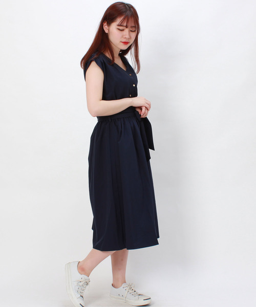 TRUDEA(トルディア)の「フロントボタン使い ギャザーワンピース(ワンピース・レディース・ライトグレー/ネイビー/イエロー/ブルー/グリーン/ブルーグリーン・SMALL/MEDIUM/LARGE)」の3枚目の写真
