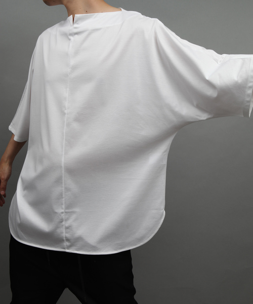 ato（アトウ）の「SLIT BOAT NECK T-SHIRT（Tシャツ/カットソー・メンズ・ホワイト/ブラック/ミント/ダークネイビー/エメラルドブルー・46/48）」の2枚目の写真