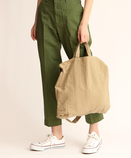 FREDRIK PACKERS(フレドリックパッカーズ)の「FREDRIK PACKERS / フレドリックパッカーズ salle de bal別注 タホ TAHO SMALL エコバッグ(エコバッグ/サブバッグ・レディース・チャコールグレー/ブラック/ネイビー/レッド/オリーブ/カーキ/シルバー/イエロー・FREE)」の5枚目の写真