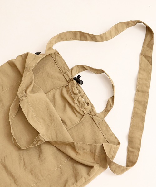 FREDRIK PACKERS(フレドリックパッカーズ)の「FREDRIK PACKERS / フレドリックパッカーズ salle de bal別注 タホ TAHO SMALL エコバッグ(エコバッグ/サブバッグ・レディース・チャコールグレー/ブラック/ネイビー/レッド/オリーブ/カーキ/シルバー/イエロー・FREE)」の9枚目の写真