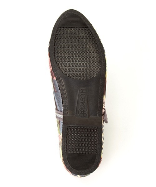 Casselini（キャセリーニ）の「【直営店限定】Casselini（キャセリーニ）ゴブランストラップシューズ（スリッポン・レディース・ブラック/ブラウン/クリーム/レモンイエロー/チャコール・S/M/L）」の7枚目の写真