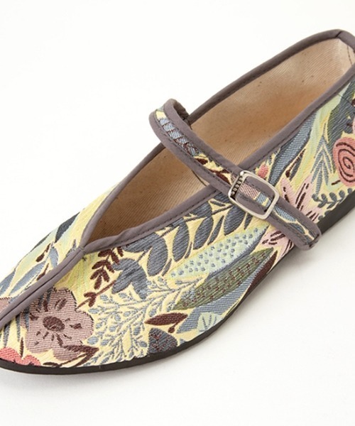 Casselini（キャセリーニ）の「【直営店限定】Casselini（キャセリーニ）ゴブランストラップシューズ（スリッポン・レディース・ブラック/ブラウン/クリーム/レモンイエロー/チャコール・S/M/L）」の9枚目の写真