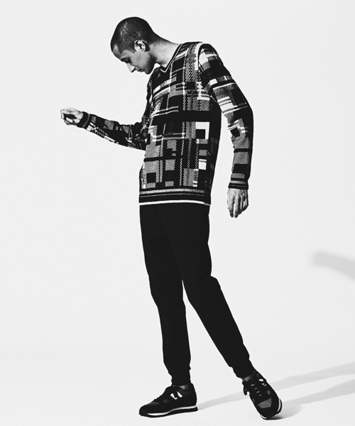 5351 POUR LES HOMMES（ゴーサンゴーイチプールオム）の「【20AW】ブロークンチェックVネックニット（ニット/セーター・メンズ・ブラック/その他/ネイビー・44/46/48/50）」の4枚目の写真