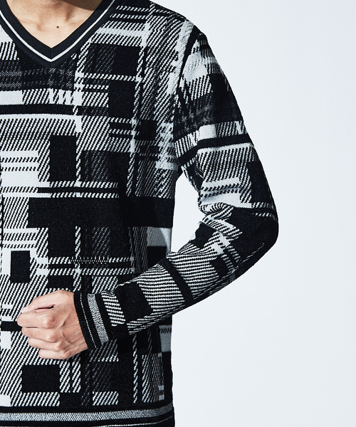 5351 POUR LES HOMMES（ゴーサンゴーイチプールオム）の「【20AW】ブロークンチェックVネックニット（ニット/セーター・メンズ・ブラック/その他/ネイビー・44/46/48/50）」の9枚目の写真