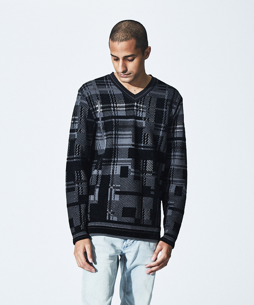 5351 POUR LES HOMMES（ゴーサンゴーイチプールオム）の「【20AW】ブロークンチェックVネックニット（ニット/セーター・メンズ・ブラック/その他/ネイビー・44/46/48/50）」の20枚目の写真