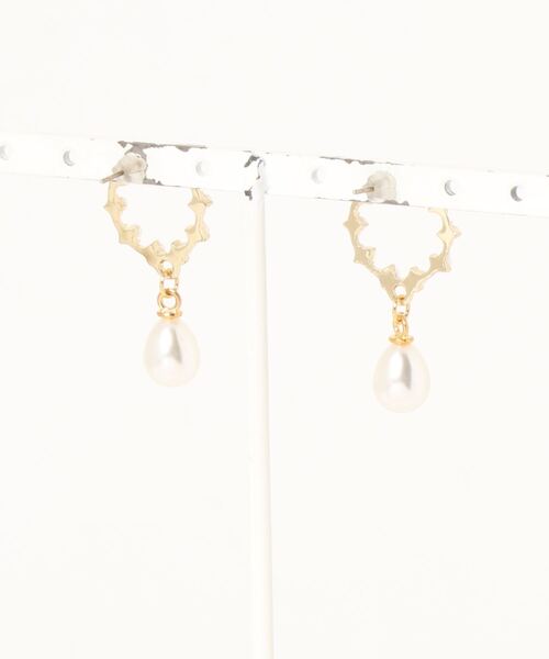 tone(トーン)の「【PetitBonheur*accessories】パールリース(ピアス(両耳用)・レディース・ゴールド・FREE)」の2枚目の写真