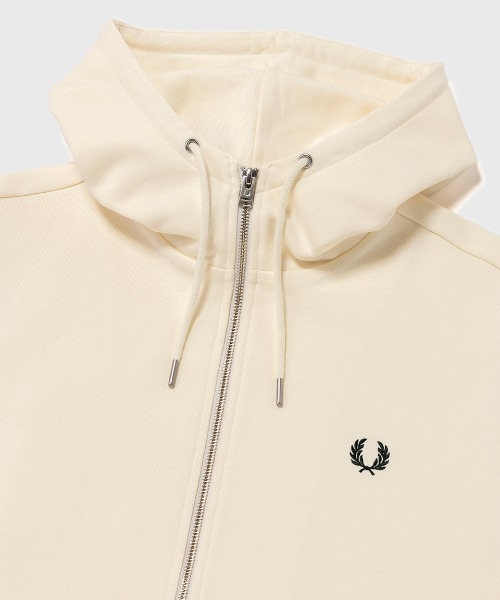 FRED PERRY(フレッドペリー)の「Hooded Zip Through Sweatshirt/フードジップアップパーカー(パーカー・メンズ・ブラック/ネイビー/カーキ/オフホワイト/グリーン/グレー/ブラック系その他/グレー系その他/ネイビー系/ホワイト系その他/ダークグリーン/ベージュ/マルーン・S/M/L/XL)」の18枚目の写真