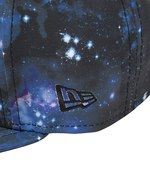 X-girl（エックスガール）の「【mini3月号掲載】X-girl×NEW ERA 9FIFTY SPACE（キャップ・レディース・マルチ・ONE SIZE）」の4枚目の写真