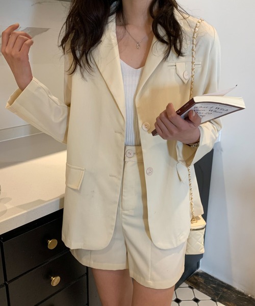 ABITOKYO(アビトーキョー)の「テーラードジャケットショートパンツセットアップ(テーラードジャケット・レディース・ベージュ/ブルー/ネイビー/カーキ/パープル/グリーン・S/M/L)」の7枚目の写真