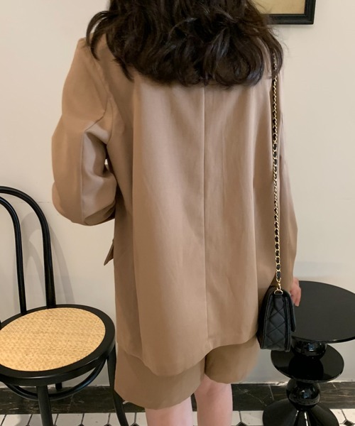 ABITOKYO（アビトーキョー）の「テーラードジャケットショートパンツ