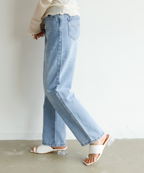 Birthday room（バースデイルーム）の「ヴィンテージ風 デニム ワイド ストレートパンツ（デニムパンツ・レディース・ライトブルー・M/L/S）」の4枚目の写真