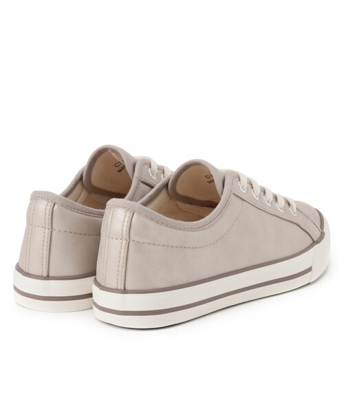 SHOO・LA・RUE（シューラルー）の「◆【人間工学】シューらくフェイクレザースニーカー（スニーカー・レディース・シルバー/ゴールド・35/25/45）」の4枚目の写真