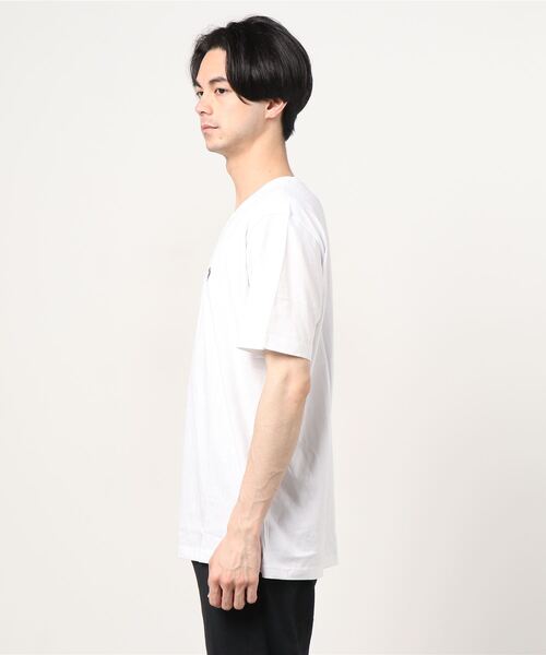 U.S. POLO ASSN.(ユーエスポロアッスン)の「U.S. POLO ASSN./ユーエスポロアッスン ビッグシルエット ロゴ刺繍 半袖 Vネック Tシャツ(Tシャツ/カットソー・メンズ・ブラック/ピンク/ホワイト/ネイビー・M/XL/S/L)」の6枚目の写真