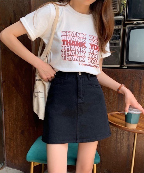 KOR（ケーオーアール）の「カラーデニムスカート（スカート・レディース・ホワイト/ブラック・S/M/L）」の2枚目の写真