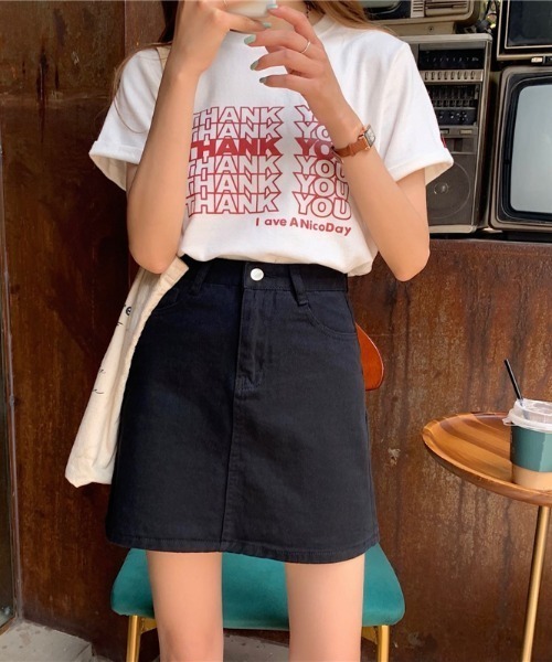 KOR（ケーオーアール）の「カラーデニムスカート（スカート・レディース・ホワイト/ブラック・S/M/L）」の6枚目の写真