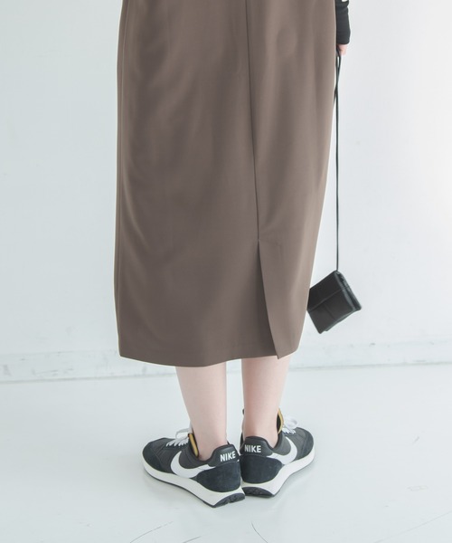 深スリットジャンスカ