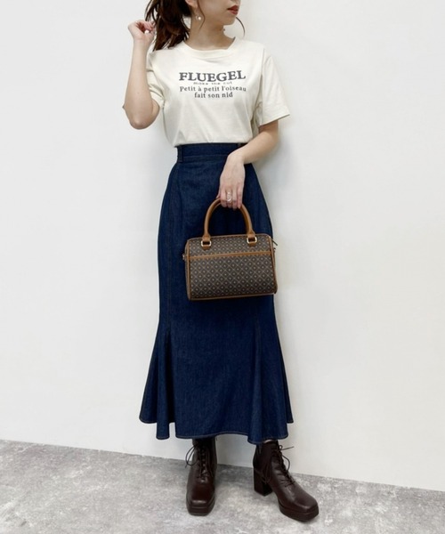 Heather（ヘザー）の「ロゴシシュウTEE　216693（Tシャツ/カットソー・レディース・ホワイト×ブルー/ホワイト×ブラック/ホワイト×ピンク・FREE）」の5枚目の写真