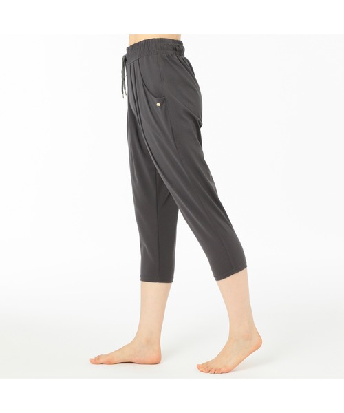 Chacott（チャコット）の「ショートレギッパーズパンツ