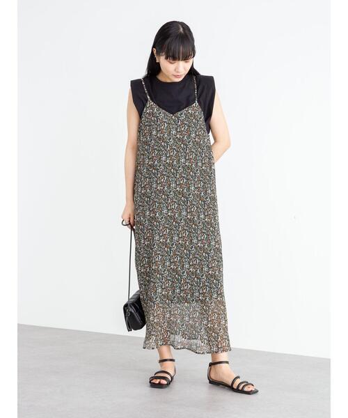 Green　Parks（グリーンパークス）の「プリーツキャミワンピース＊（ワンピース・レディース・ブラック/グリーン/キャメル/グレイッシュベージュ・FREE）」の22枚目の写真