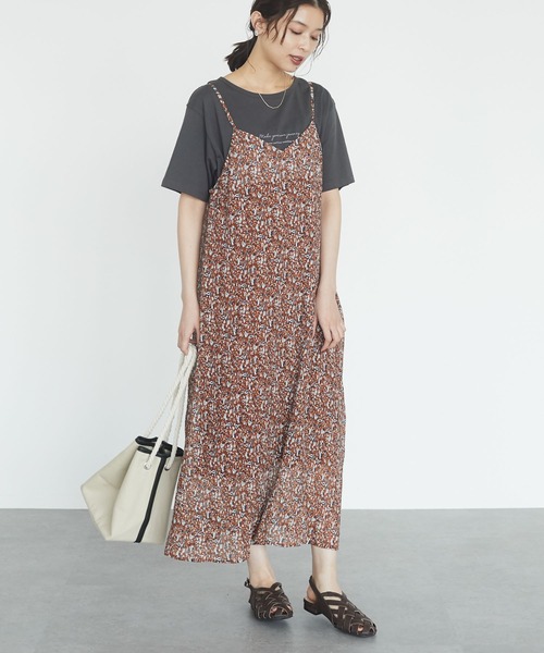 Green　Parks（グリーンパークス）の「プリーツキャミワンピース＊（ワンピース・レディース・ブラック/グリーン/キャメル/グレイッシュベージュ・FREE）」の4枚目の写真