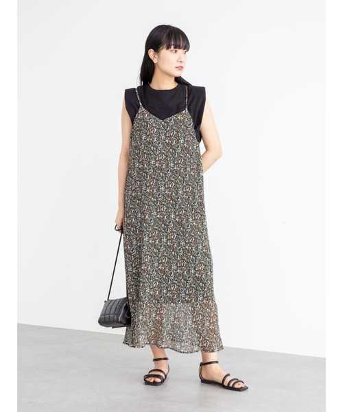 Green　Parks（グリーンパークス）の「プリーツキャミワンピース＊（ワンピース・レディース・ブラック/グリーン/キャメル/グレイッシュベージュ・FREE）」の15枚目の写真