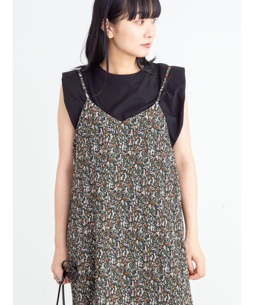 Green　Parks（グリーンパークス）の「プリーツキャミワンピース＊（ワンピース・レディース・ブラック/グリーン/キャメル/グレイッシュベージュ・FREE）」の5枚目の写真