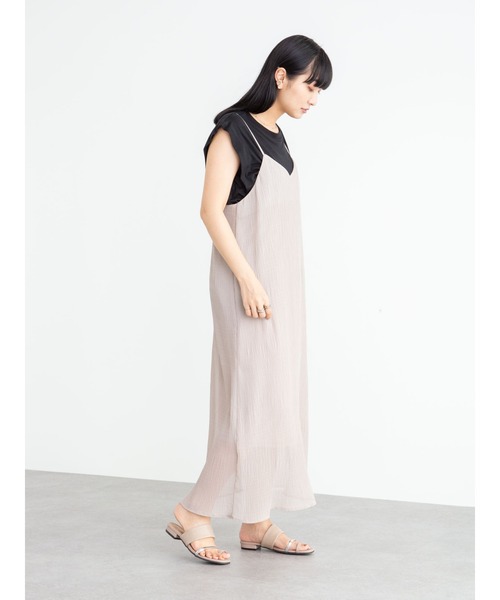 Green　Parks（グリーンパークス）の「プリーツキャミワンピース＊（ワンピース・レディース・ブラック/グリーン/キャメル/グレイッシュベージュ・FREE）」の8枚目の写真