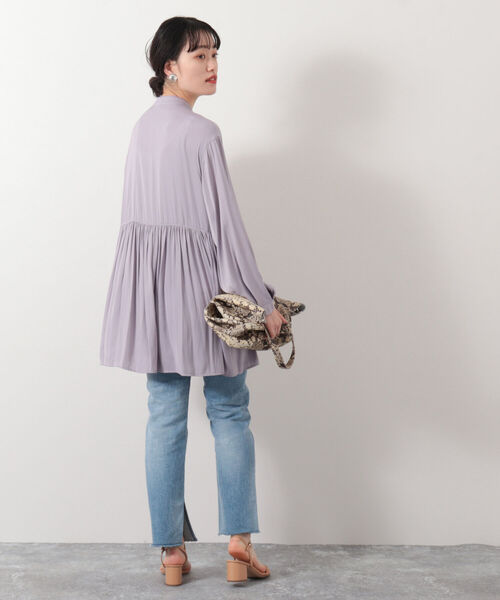 NOLLEY’S(ノーリーズ)の「◇【WEB限定】アンティークサテンブラウス(シャツ/ブラウス・レディース・オフホワイト/チャコールグレー/ラベンダー・FREE)」の14枚目の写真
