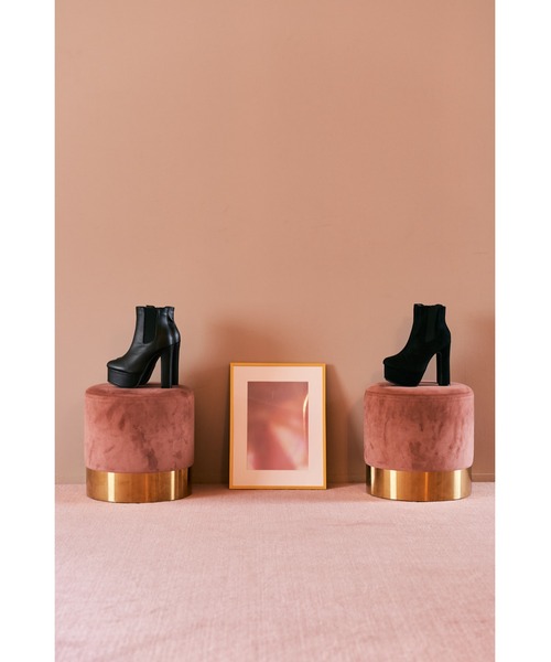 Mafmof（マフモフ）の「Mafmof(マフモフ) ボリューム厚底ストーム太ヒールサイドゴアヒール ブーツ（ブーツ・レディース・ブラック/ブラック系その他・S/M/LL/L）」の10枚目の写真